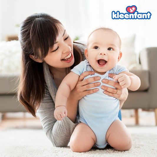 How to use baby wipes to keep your newborn fresh in summer
